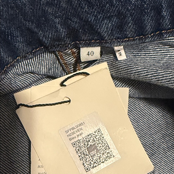 Sandro - Picture 6 of 6